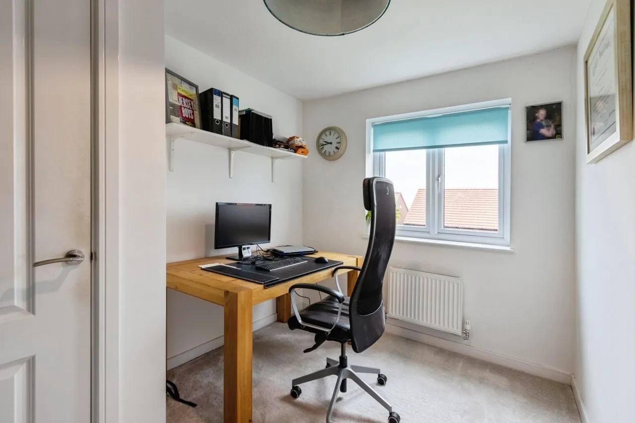 Stanley Hall Drive, Wakefield, West Yorkshire, WF1, photo 18