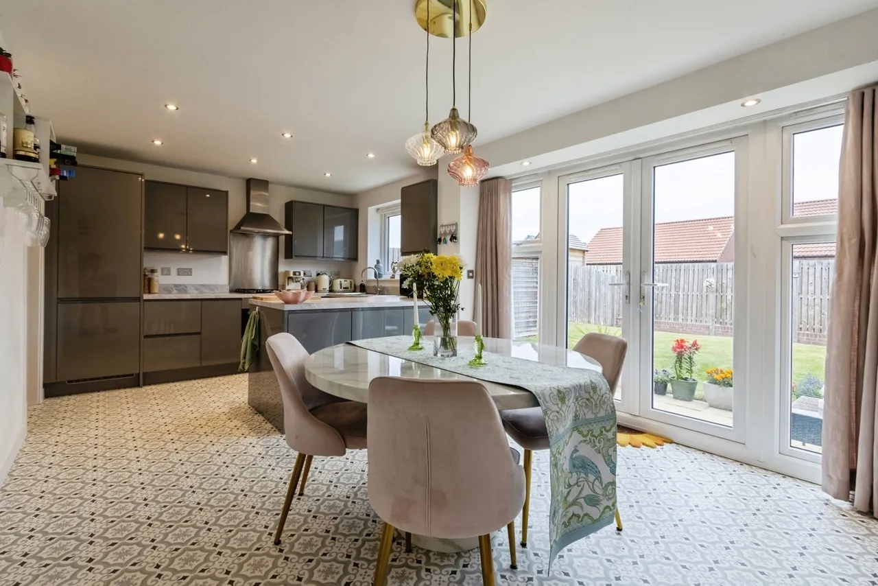 Stanley Hall Drive, Wakefield, West Yorkshire, WF1, photo 3