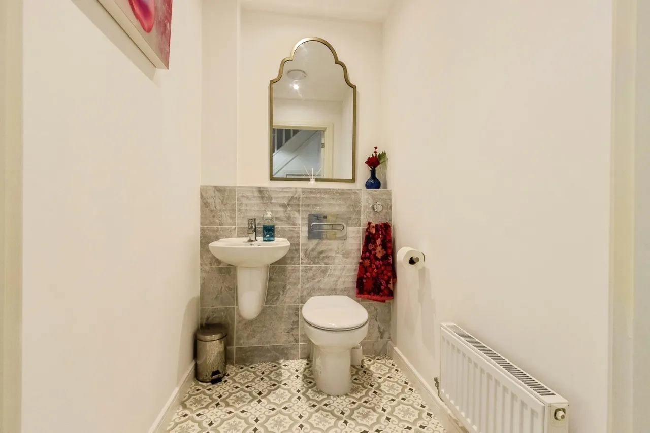 Stanley Hall Drive, Wakefield, West Yorkshire, WF1, photo 10