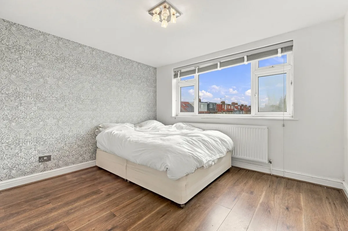 Durham Avenue, Woodford Green, IG8, photo 6