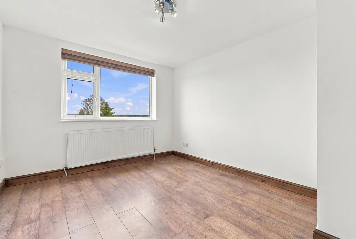 Durham Avenue, Woodford Green, IG8, photo 8
