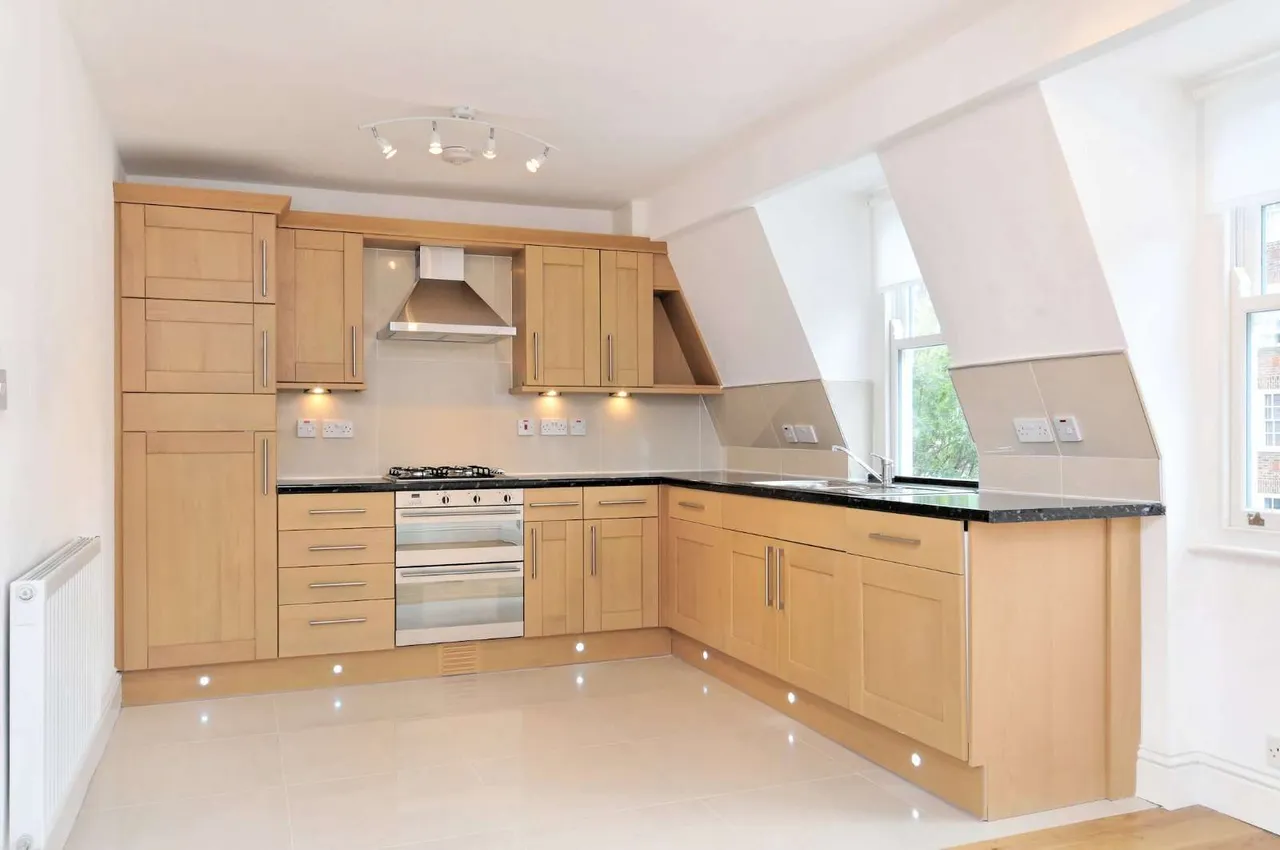 Glenilla Road, Belsize Park, London, NW3 4AJ, photo 2