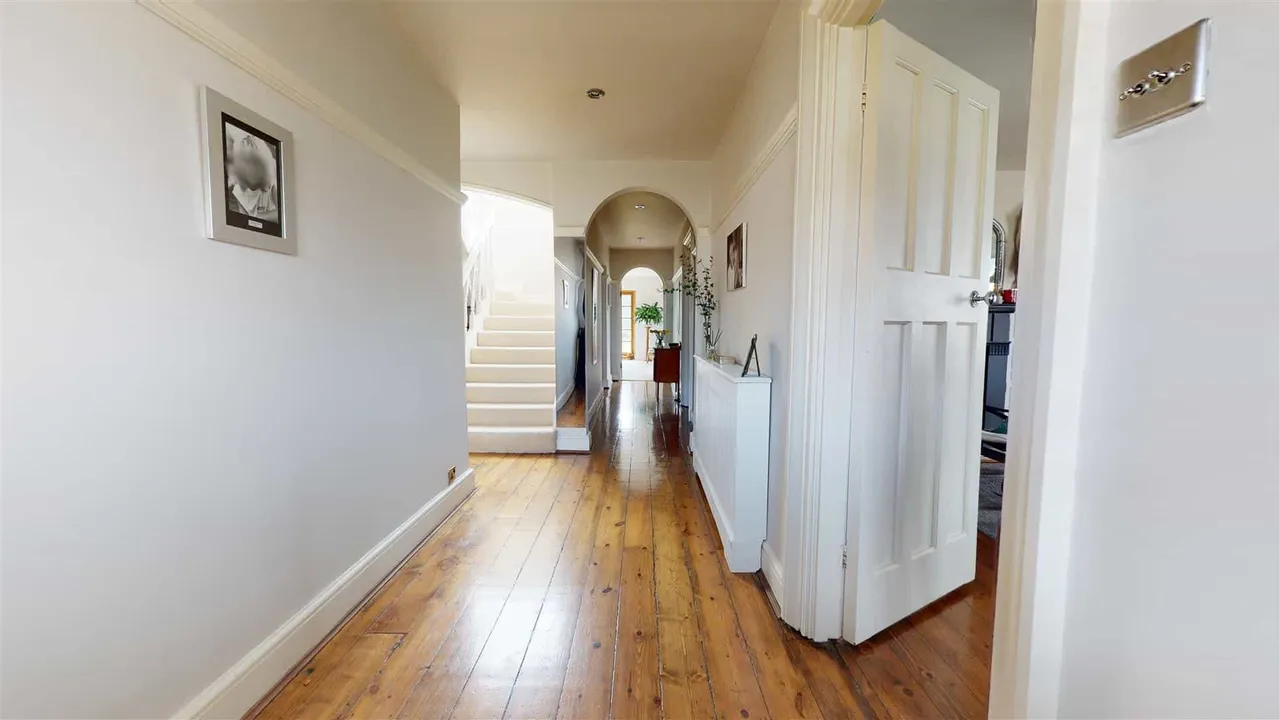 Church Hill, Loughton, photo 5