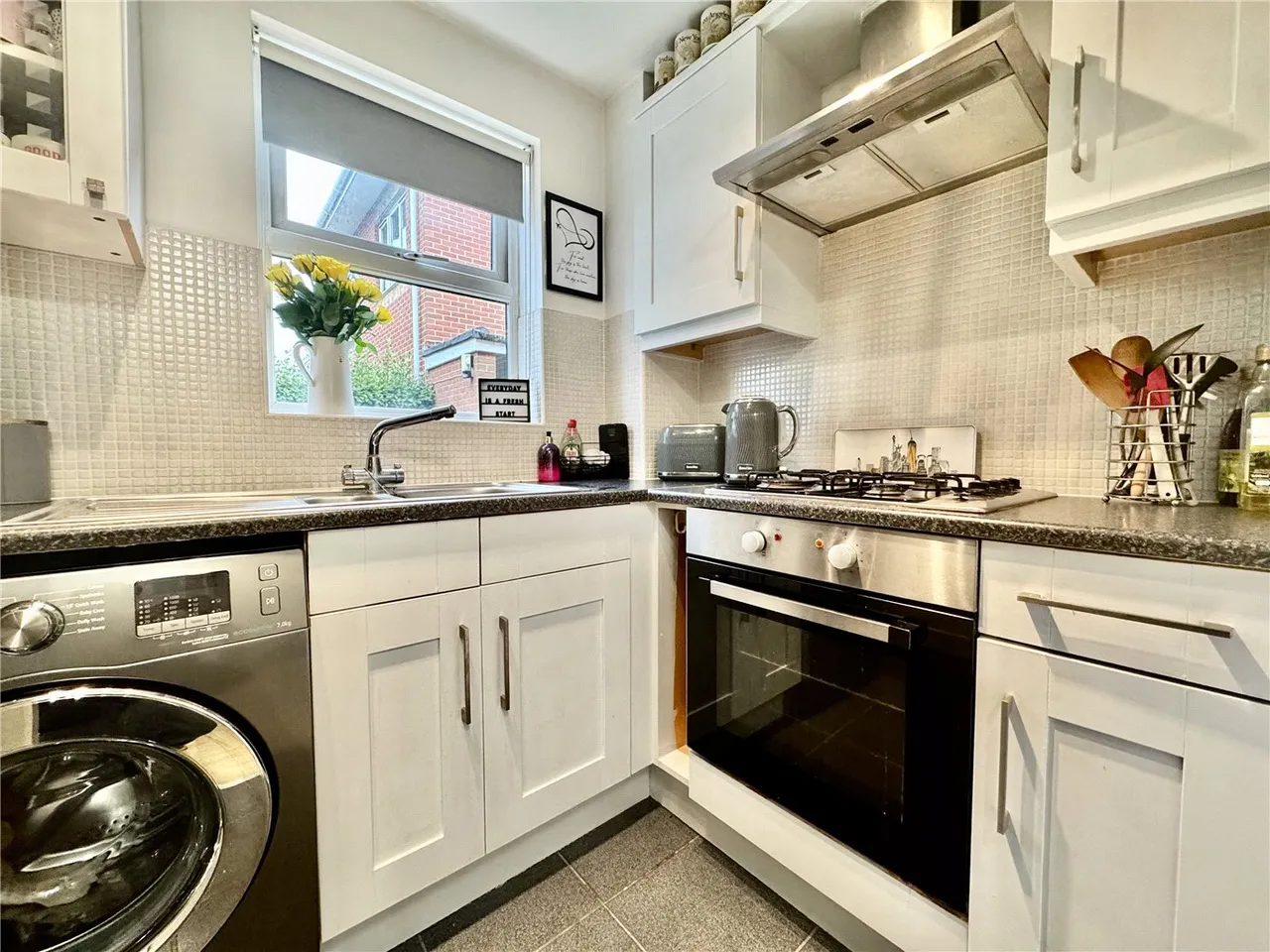 Alton Road, Bournemouth, BH10, photo 8
