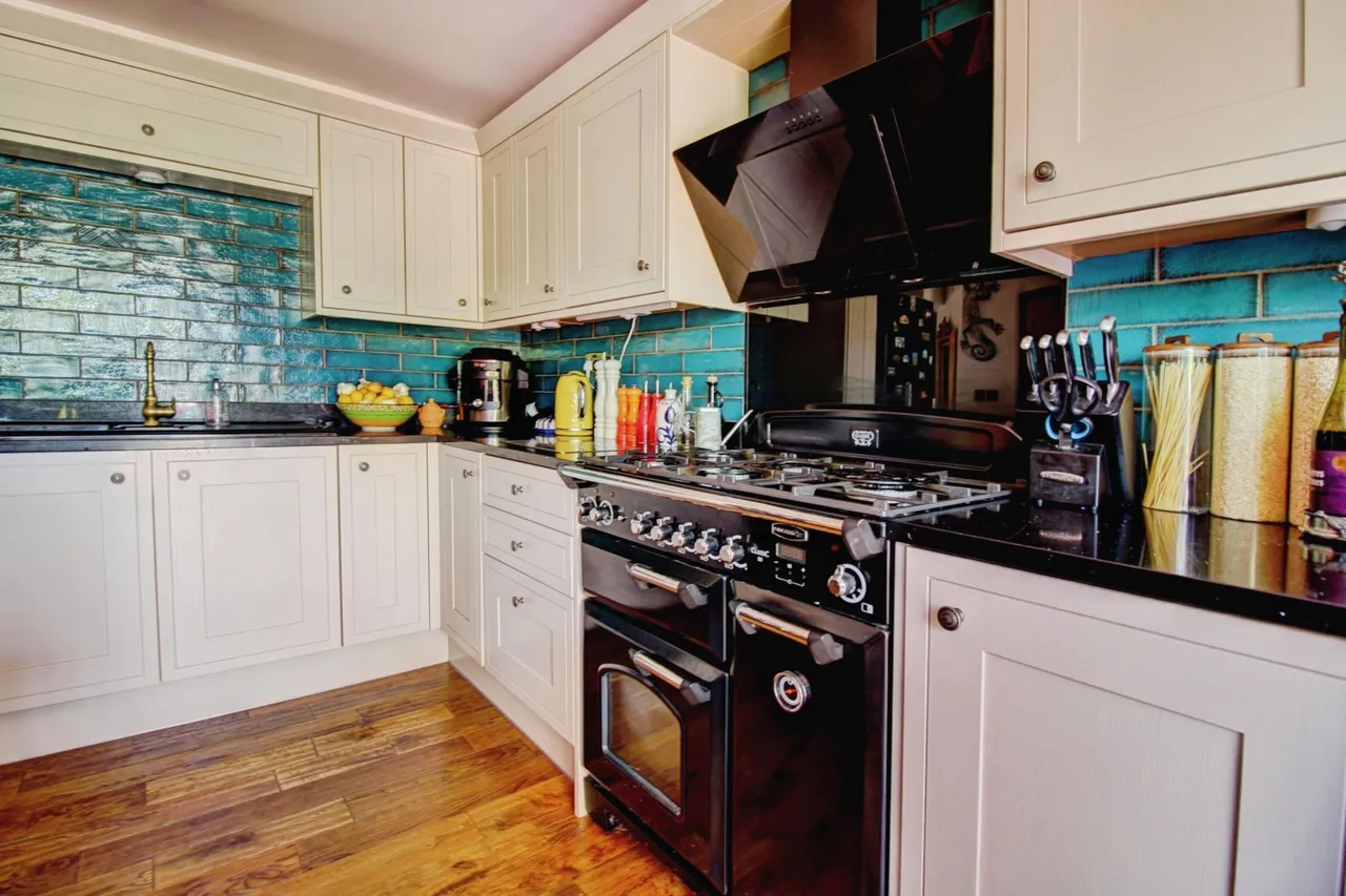 Watling Street, Tamworth, B77, photo 8