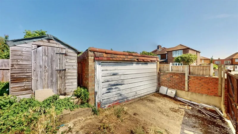 Wood Lane, Isleworth, photo 41