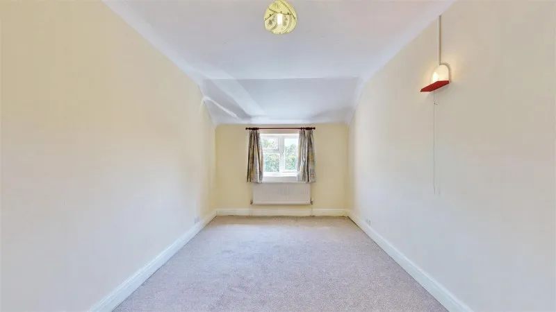 Wood Lane, Isleworth, photo 8