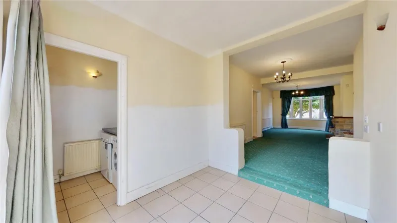 Wood Lane, Isleworth, photo 18