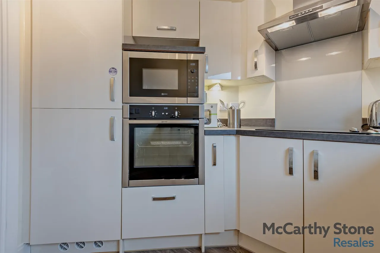 Churchfield Road, Poole, BH15, photo 12