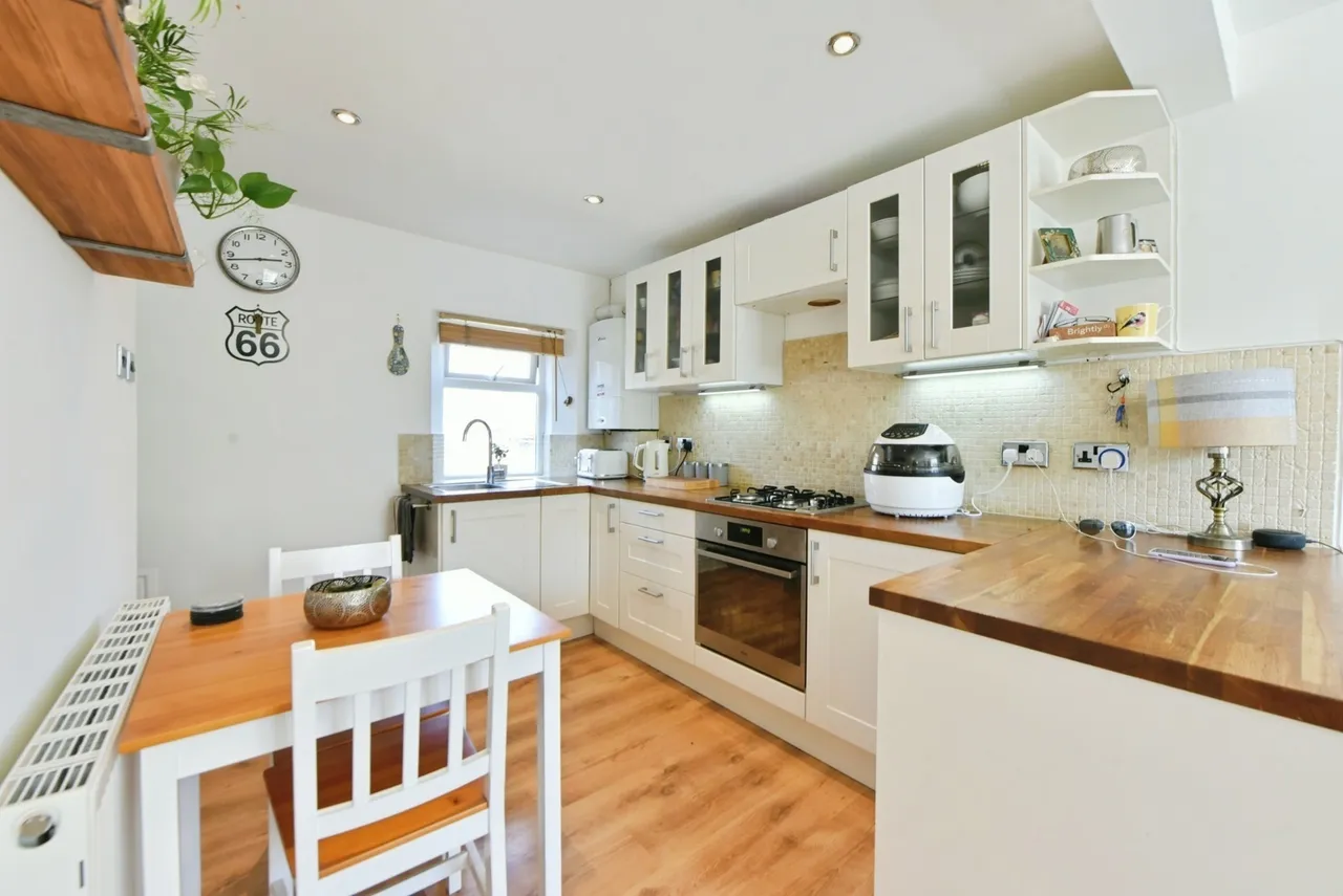 Bridge Street, Whaley Bridge, High Peak, Derbyshire, SK23, photo 2