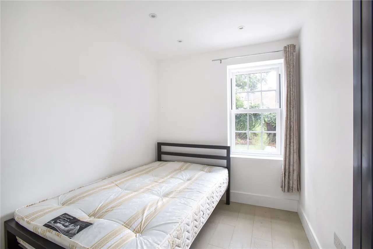 Green Street, London, E13, photo 10