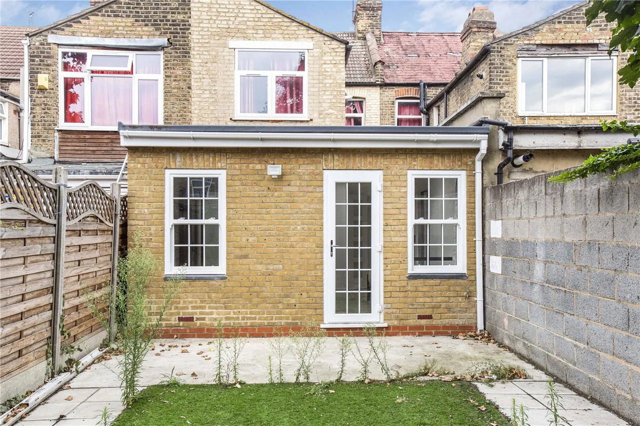 Green Street, London, E13, photo 12