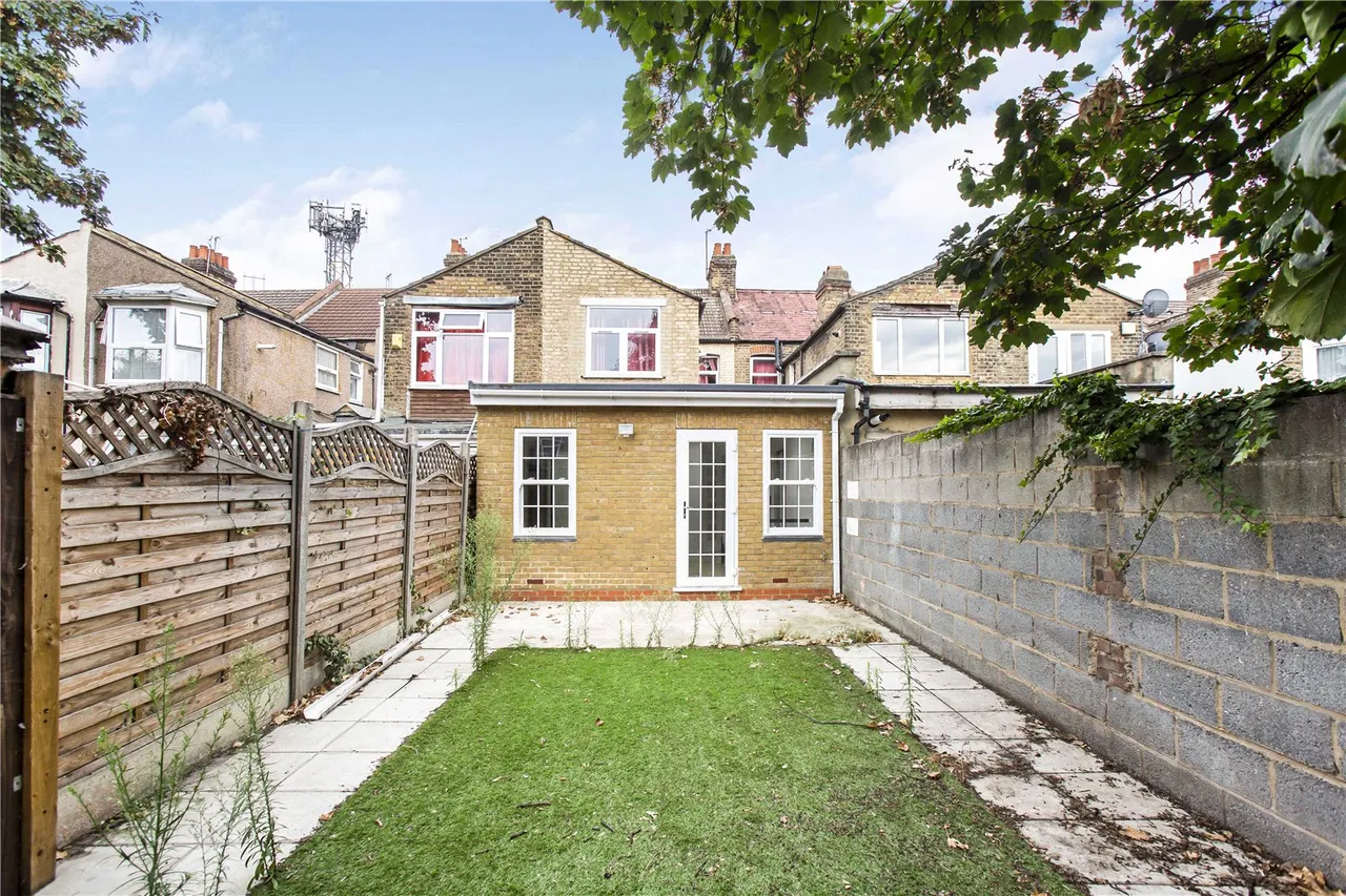 Green Street, London, E13, photo 11