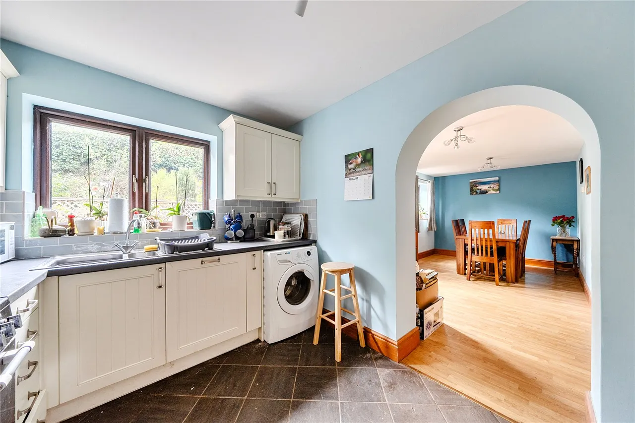 Ffordd Newydd, Bettws Cedewain, Newtown, Powys, SY16 3DR, photo 5
