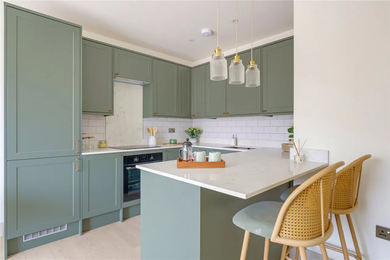 Granville Road, London, SW18, photo 8