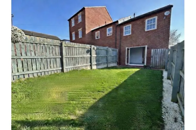 Bunkers Hill Road, Hull, HU4, photo 13