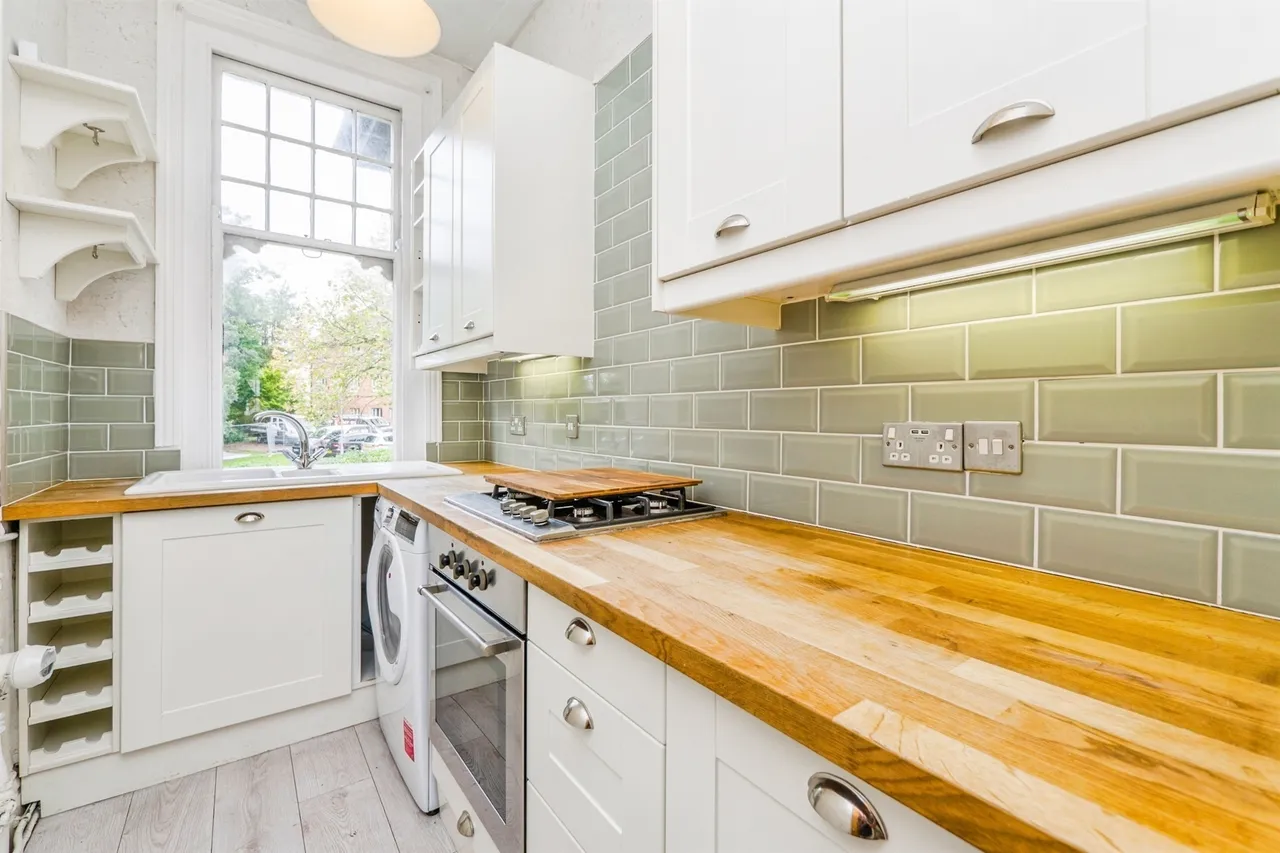 Pen-Y-Lan Road, Penylan, CF23, photo 5