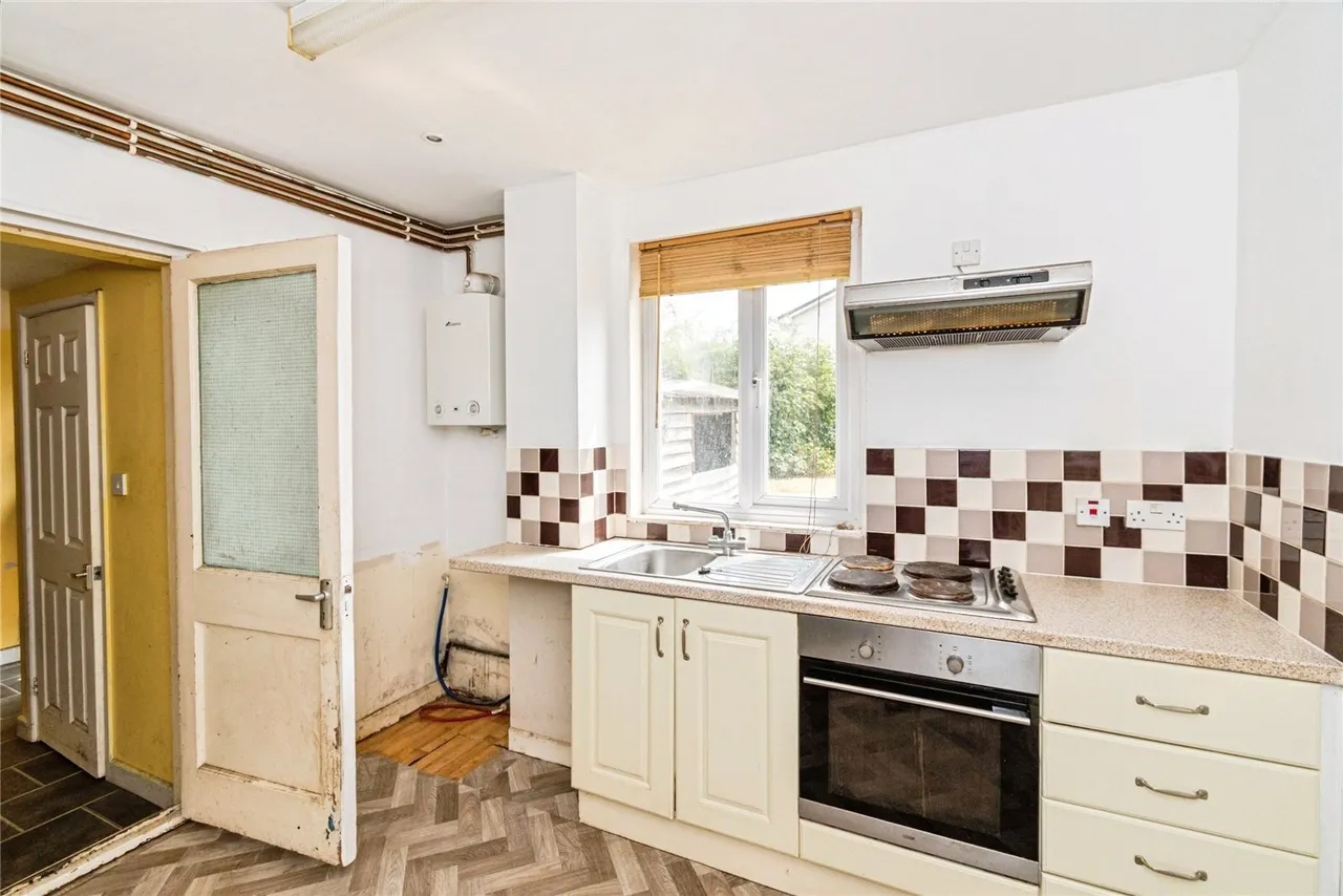 Elgar Road, Southampton, SO19, photo 4