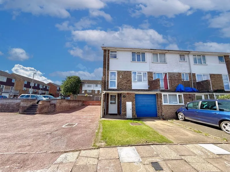 4 bed house for sale — Beale Street, Dunstable LU6 1LZ