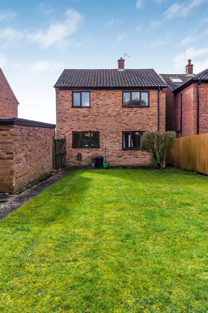 Buckingham Drive, Ely, CB6, photo 16