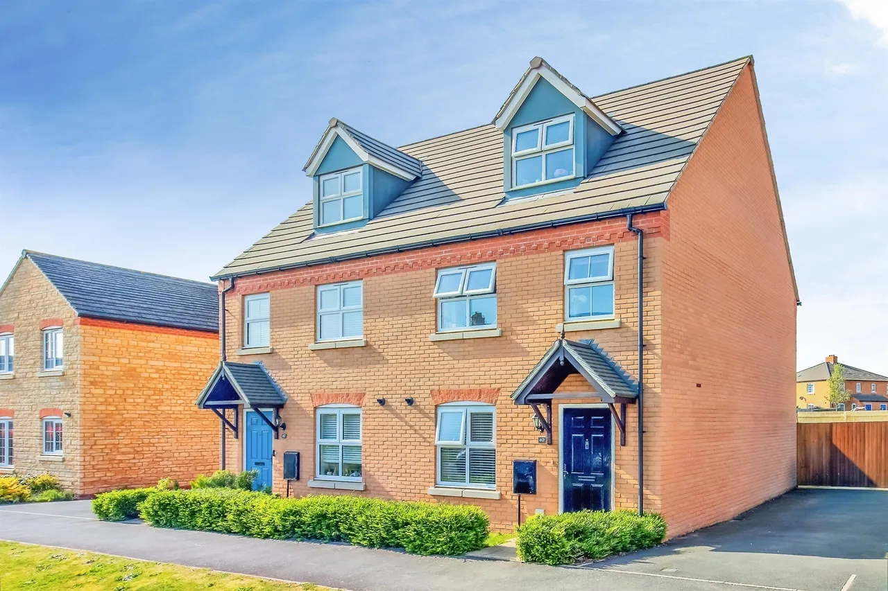 3 bed house for sale — Kingsdown Drive, Stamford