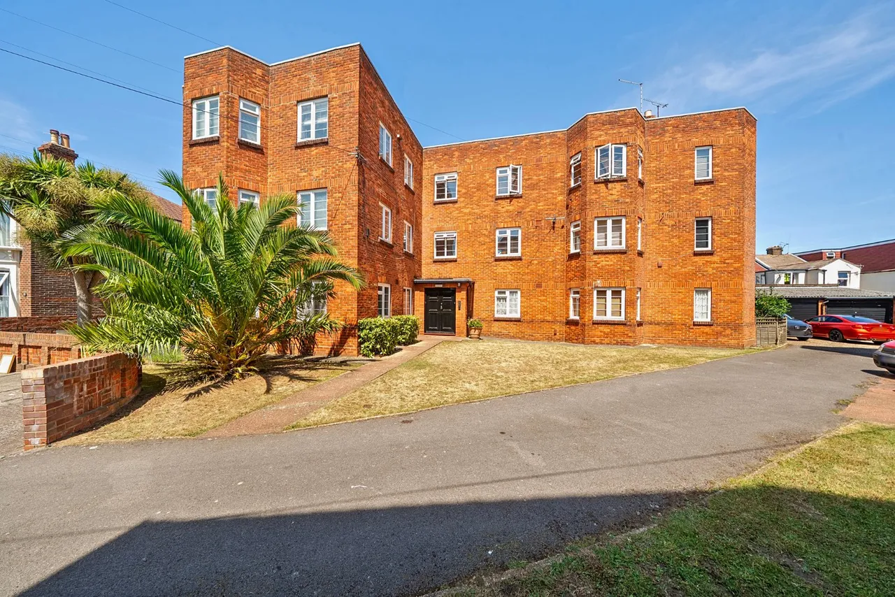 3 bed flat for sale, Havelock Road, Southsea, PO5