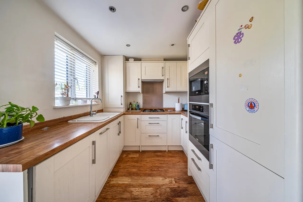 Whitby Road, Ruislip, HA4, photo 8