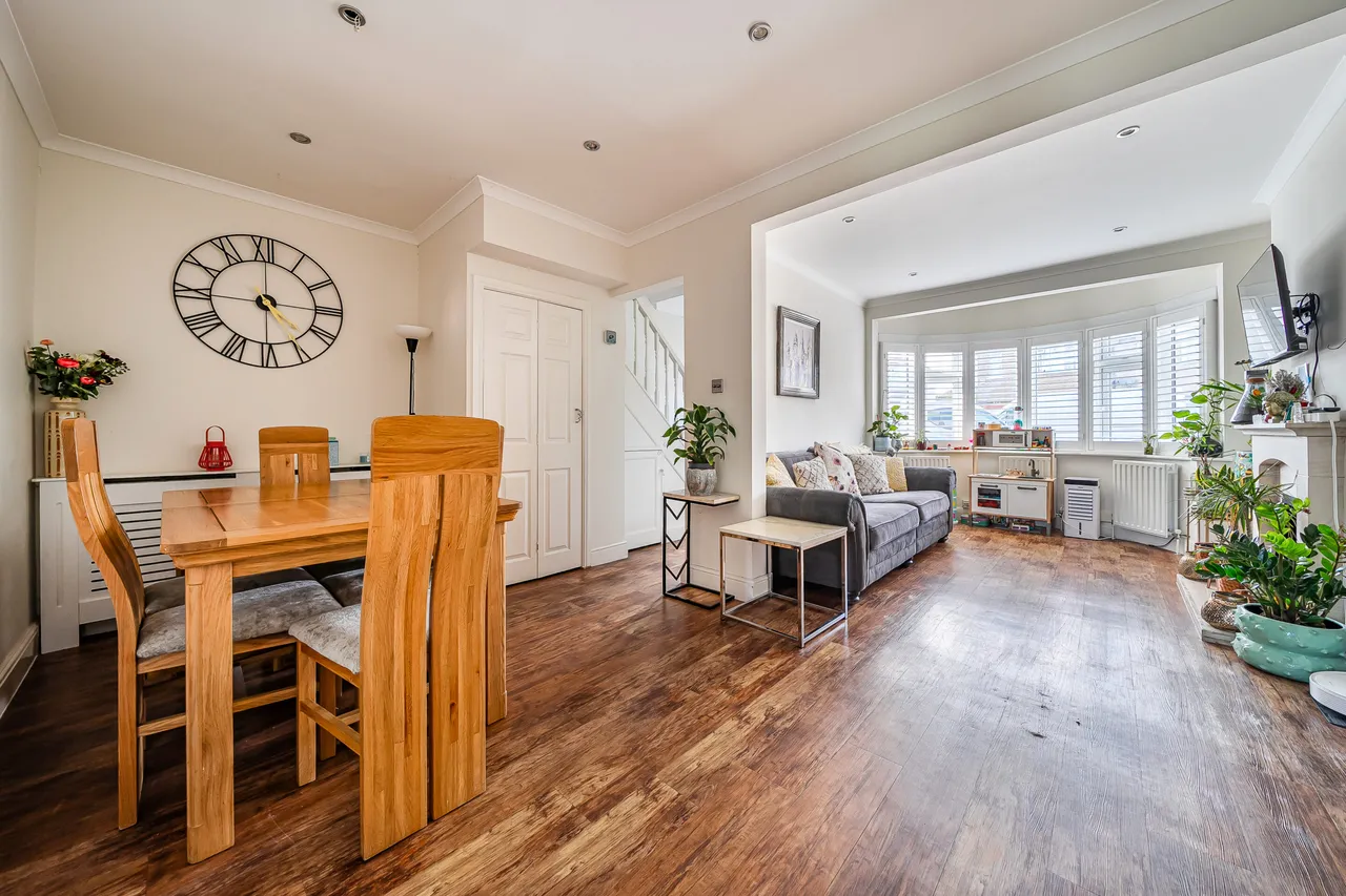 Whitby Road, Ruislip, HA4, photo 2