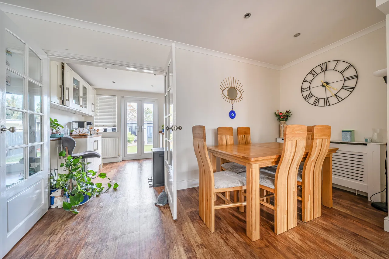 Whitby Road, Ruislip, HA4, photo 5