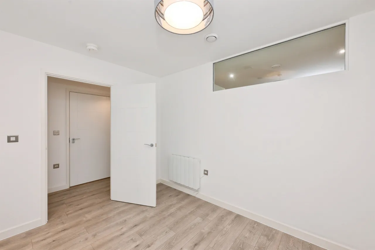 Edinburgh Gate, Harlow, photo 9