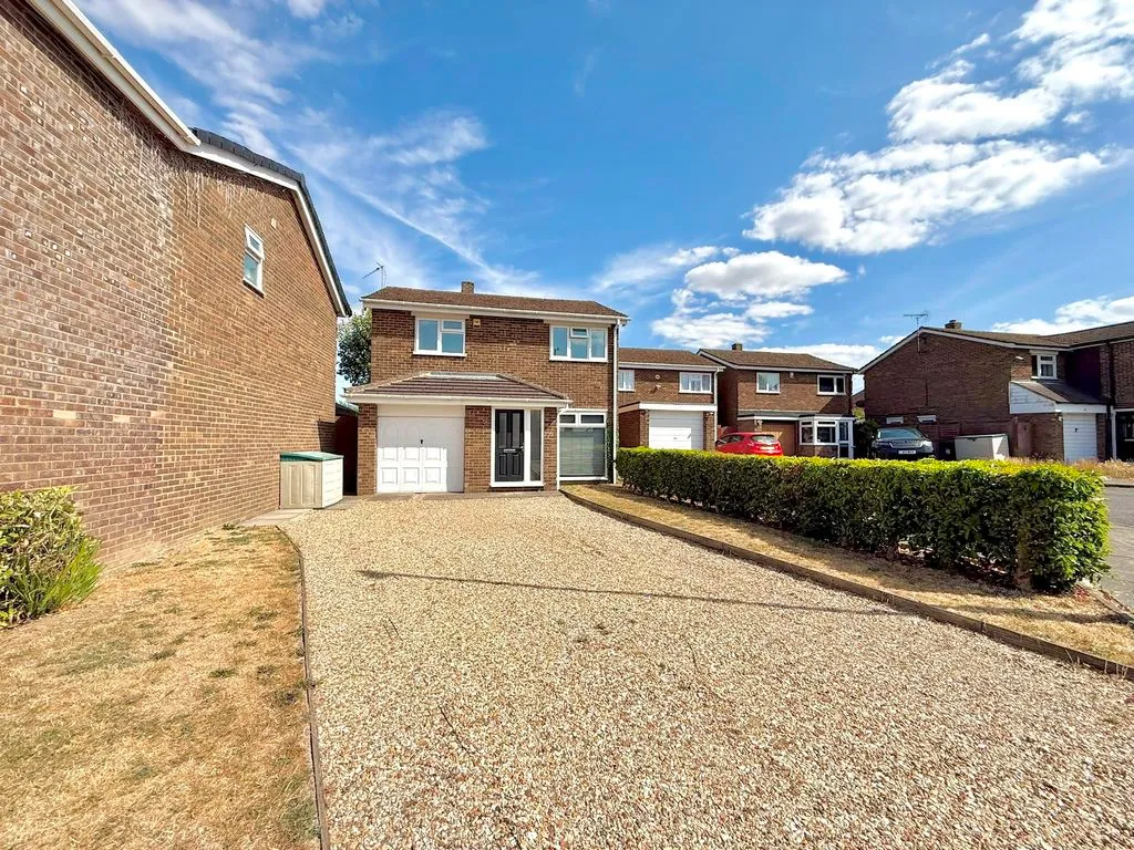 Allen Close, Dunstable LU5 4DG, photo 17