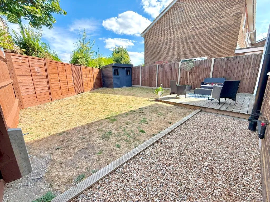 Allen Close, Dunstable LU5 4DG, photo 14
