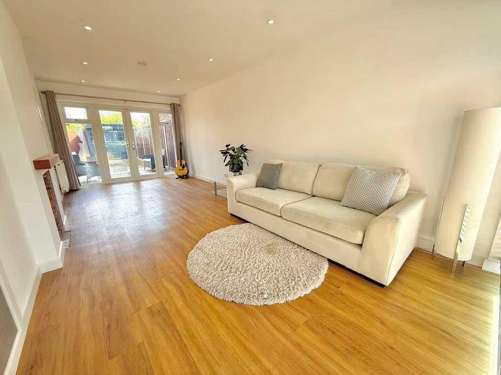 Allen Close, Dunstable LU5 4DG, photo 3