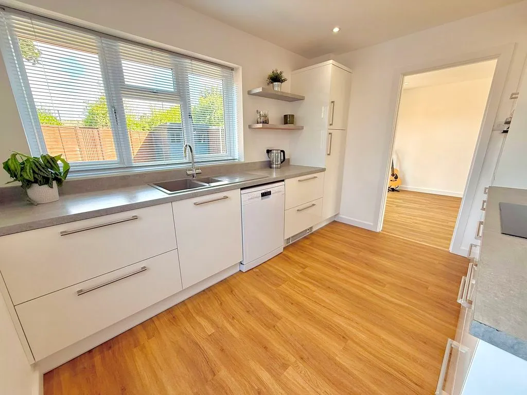Allen Close, Dunstable LU5 4DG, photo 10