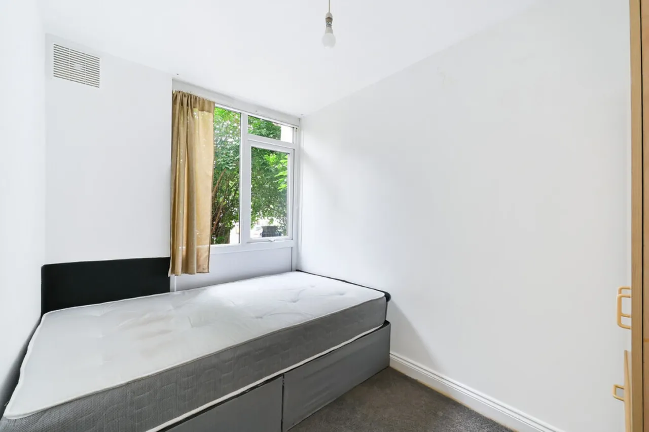 Yelverton Road, Battersea, SW11, photo 10