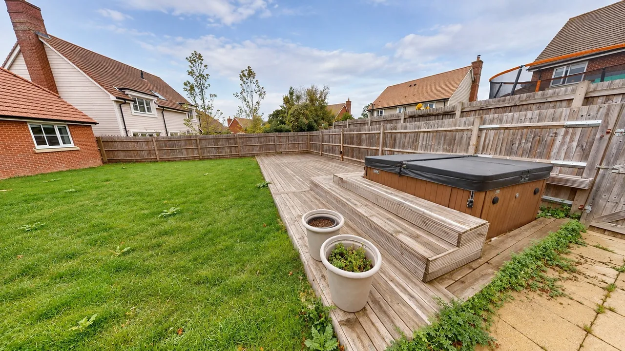 Southern View, Haywards Heath, RH16, photo 21