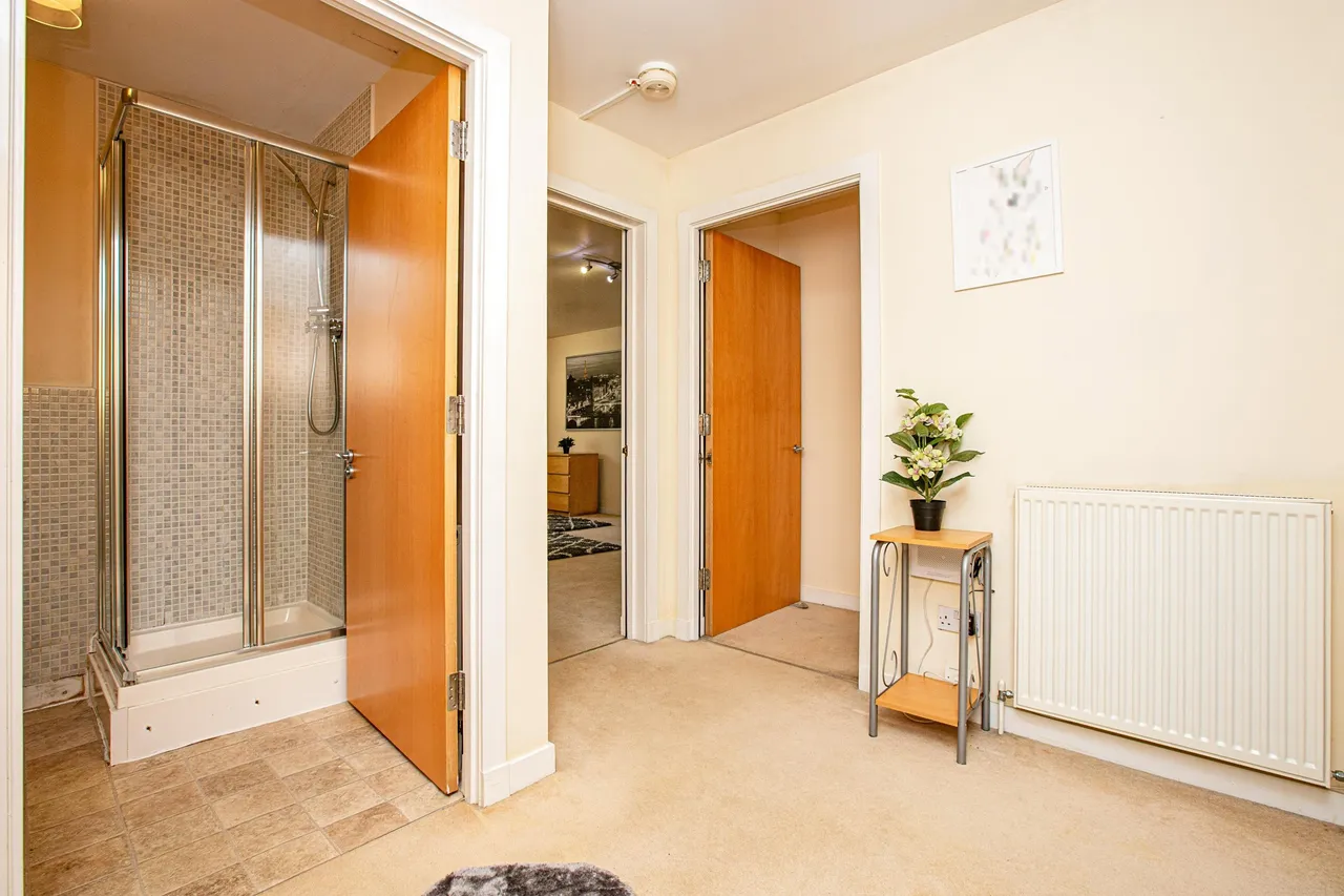1 Firpark Close, Glasgow, photo 8