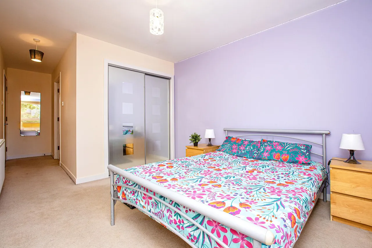 1 Firpark Close, Glasgow, photo 9