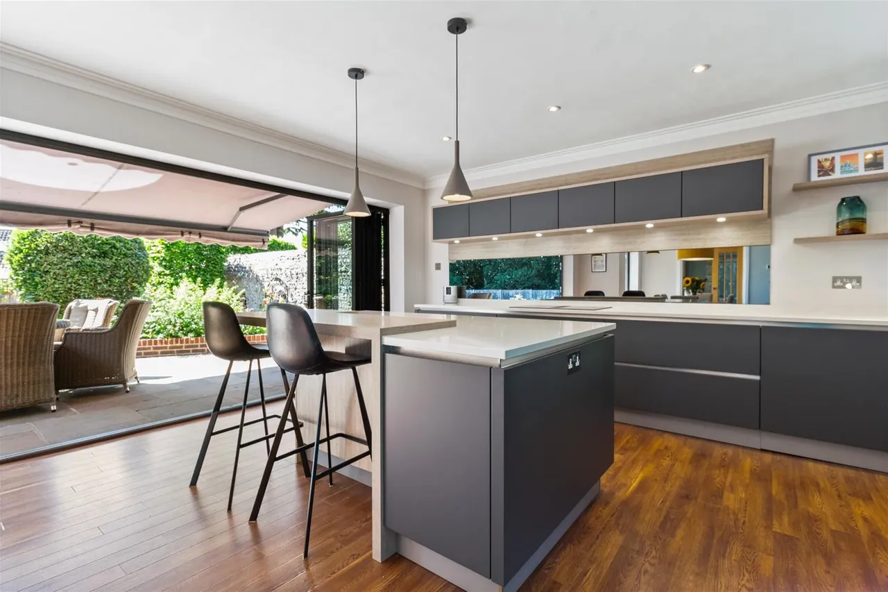 Fernhurst Drive, Goring-By-Sea, Worthing, photo 8