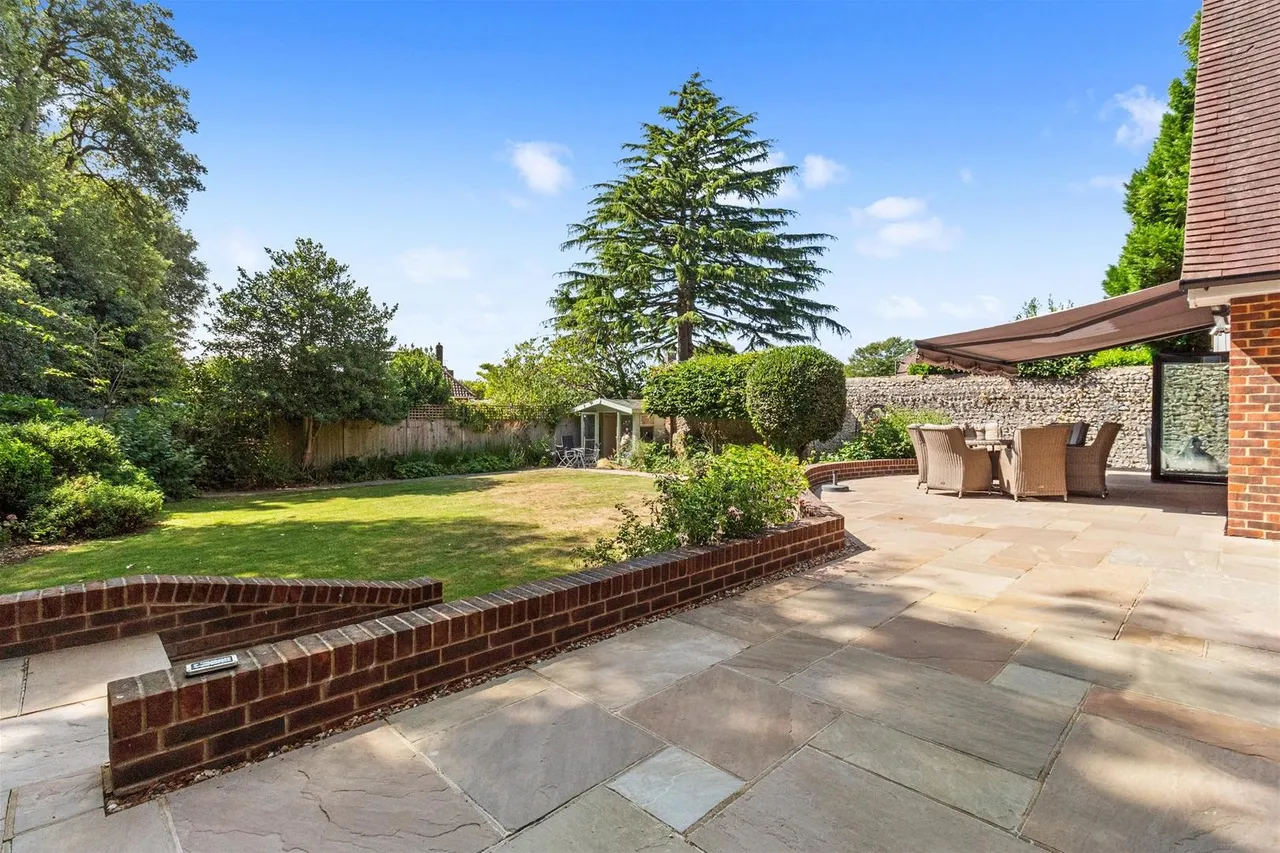 Fernhurst Drive, Goring-By-Sea, Worthing, photo 11