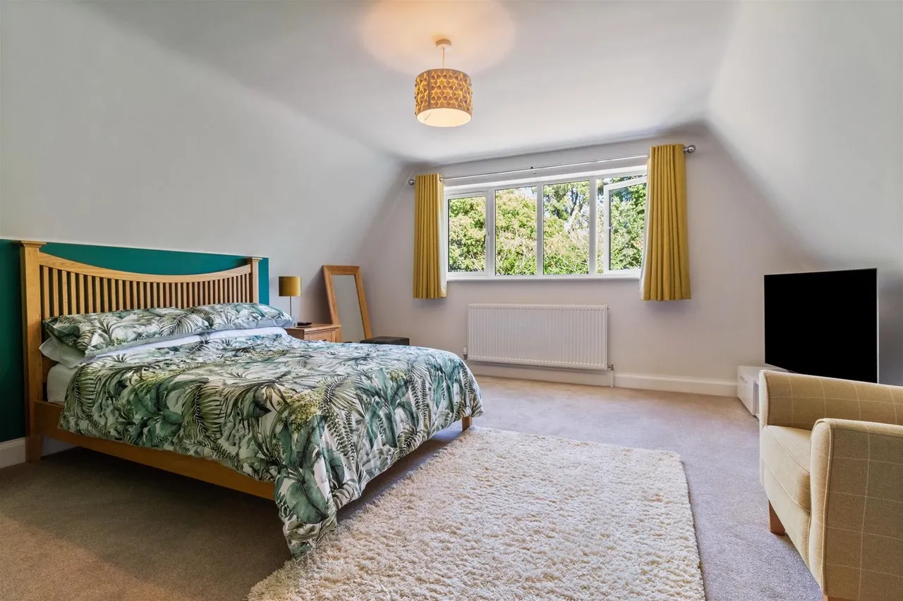 Fernhurst Drive, Goring-By-Sea, Worthing, photo 29