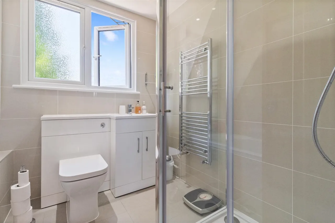 Fernhurst Drive, Goring-By-Sea, Worthing, photo 27