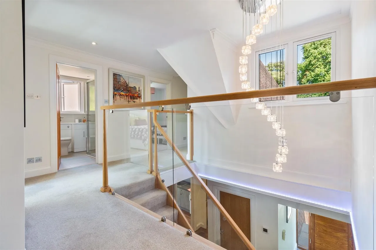 Fernhurst Drive, Goring-By-Sea, Worthing, photo 26