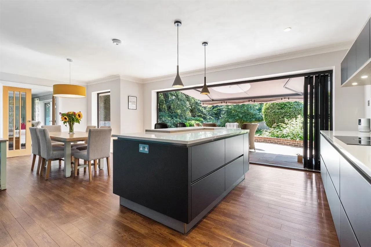 Fernhurst Drive, Goring-By-Sea, Worthing, photo 10
