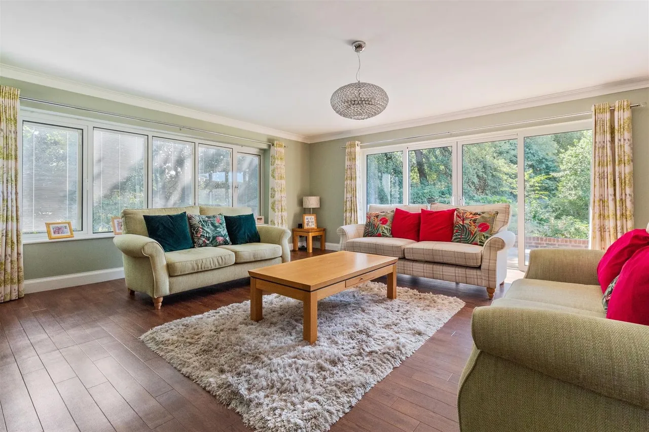 Fernhurst Drive, Goring-By-Sea, Worthing, photo 4