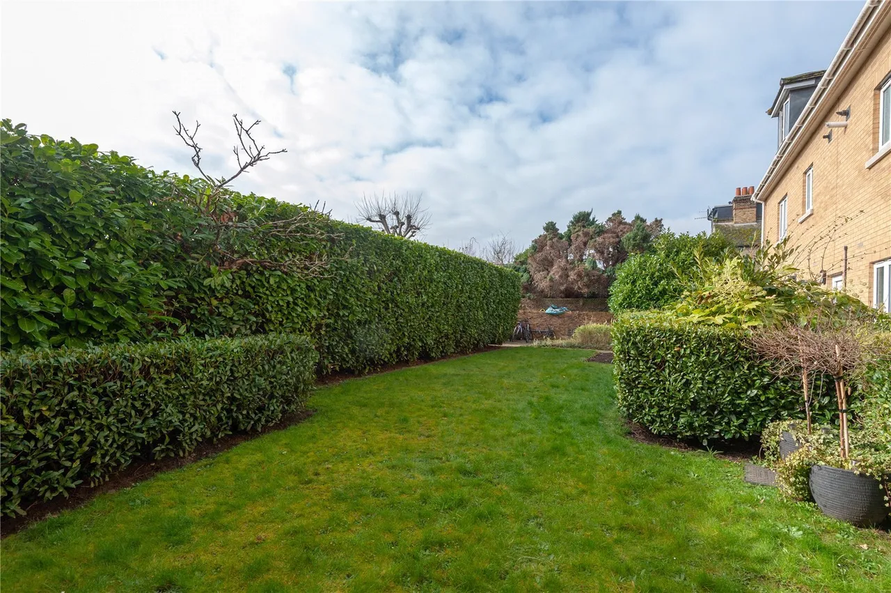 Second Cross Road, Twickenham, TW2, photo 8