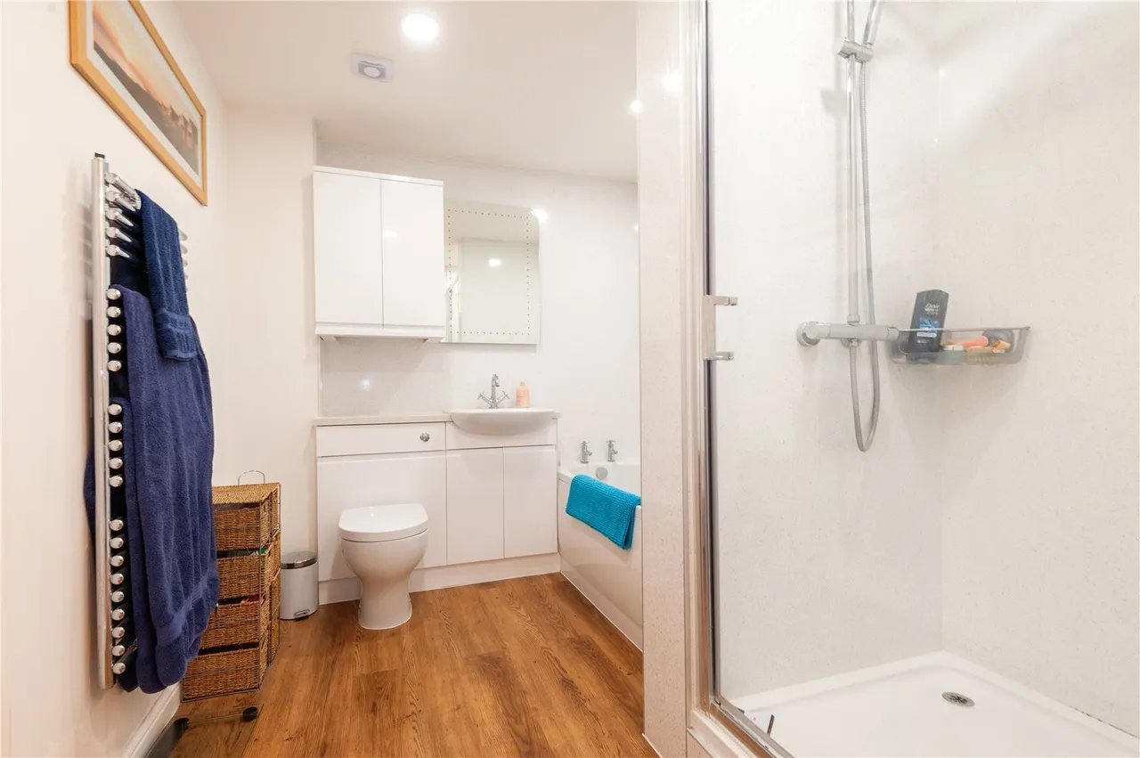 Second Cross Road, Twickenham, TW2, photo 12