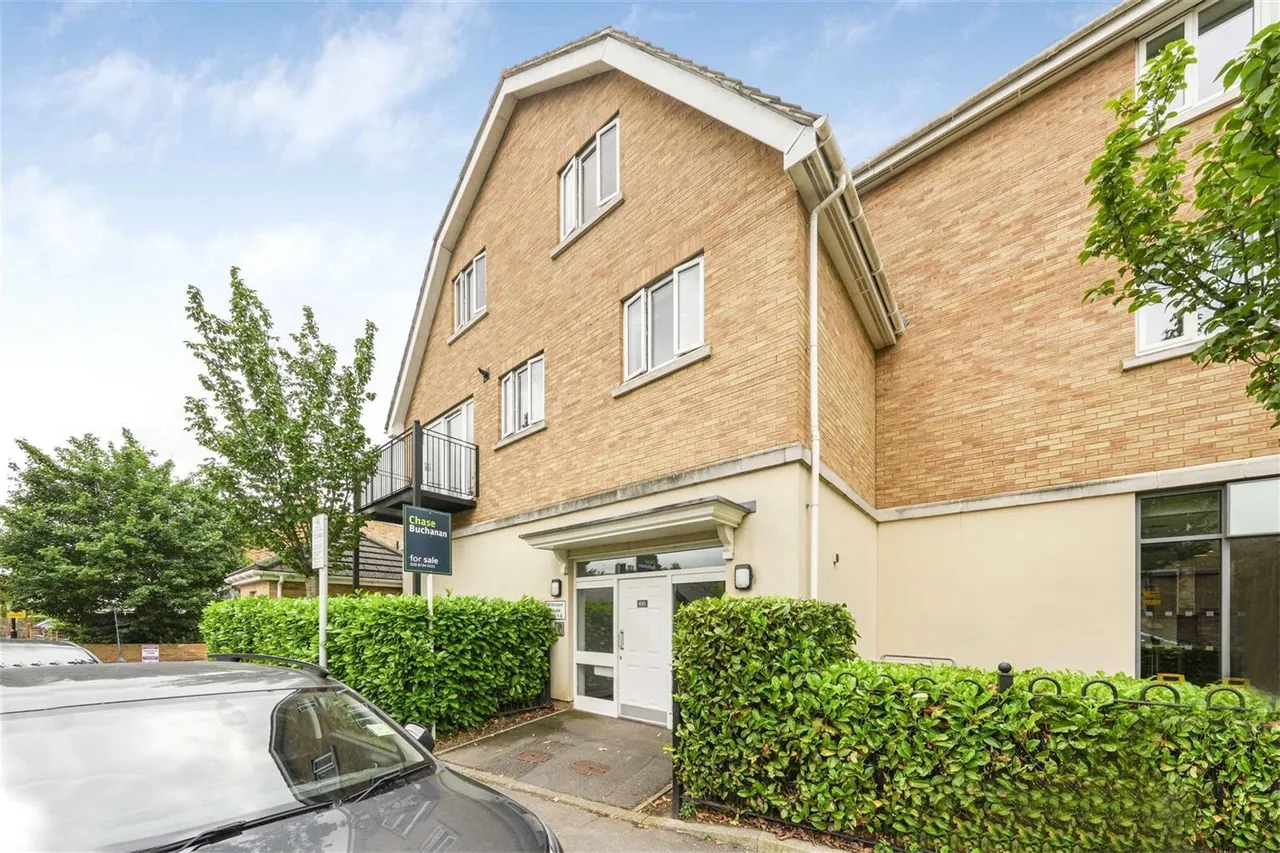 2 bed flat for sale, Second Cross Road, Twickenham, TW2