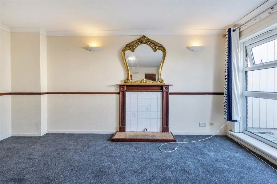 Dunmow Close, Feltham, TW13, photo 7