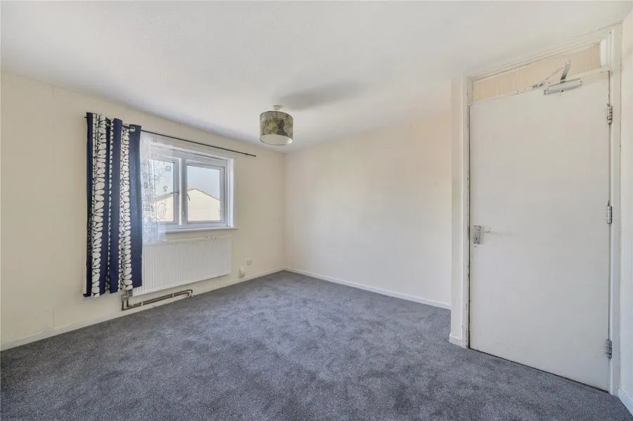 Dunmow Close, Feltham, TW13, photo 10